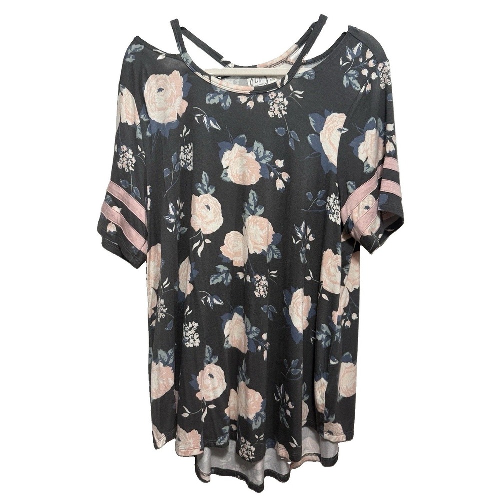 NWT Maurices Womens XL Gray Floral Baseball Tee Short Sleeve 24/7 Top T Shirt